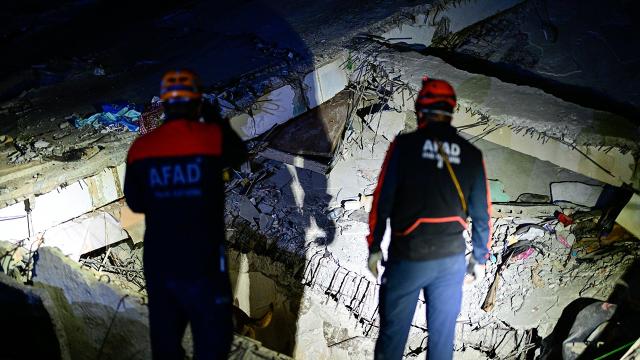 Türk arama kurtarma ekipleri Venezuela'da çalışmalara başladı