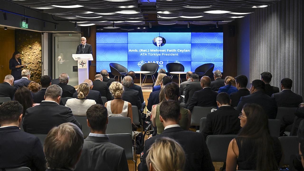 NATO Zirvesi Diyalogları etkinliğinde savunma sanayi iş birliği ele alındı