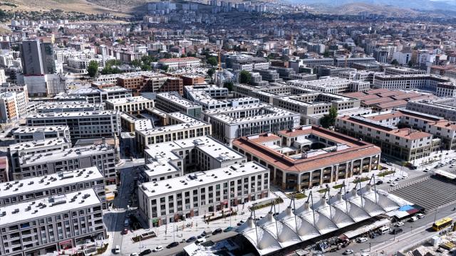 Bakan Kurum'dan Malatya Bakırcılar Çarşısı paylaşımı