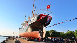 240 tonluk Bandırma Gemi Müzesi 3,5 kilometre yürütüldü