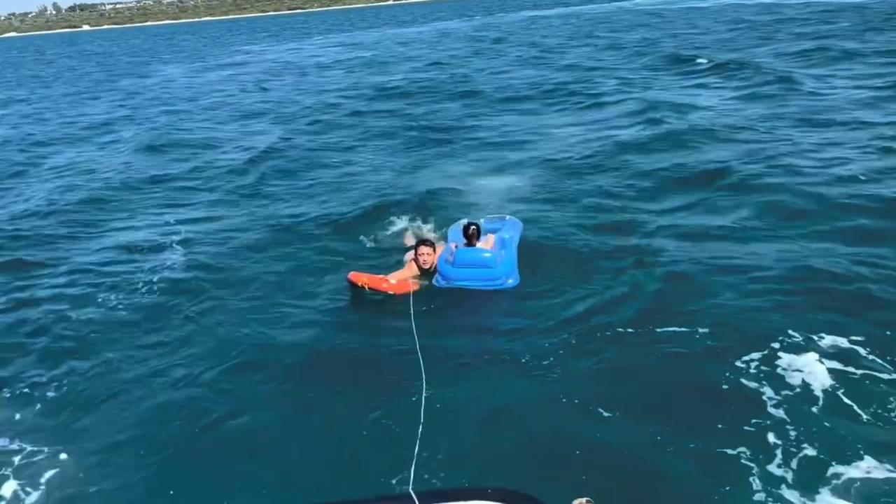 Didim açıklarında deniz yatağıyla sürüklenen çocuk kurtarıldı