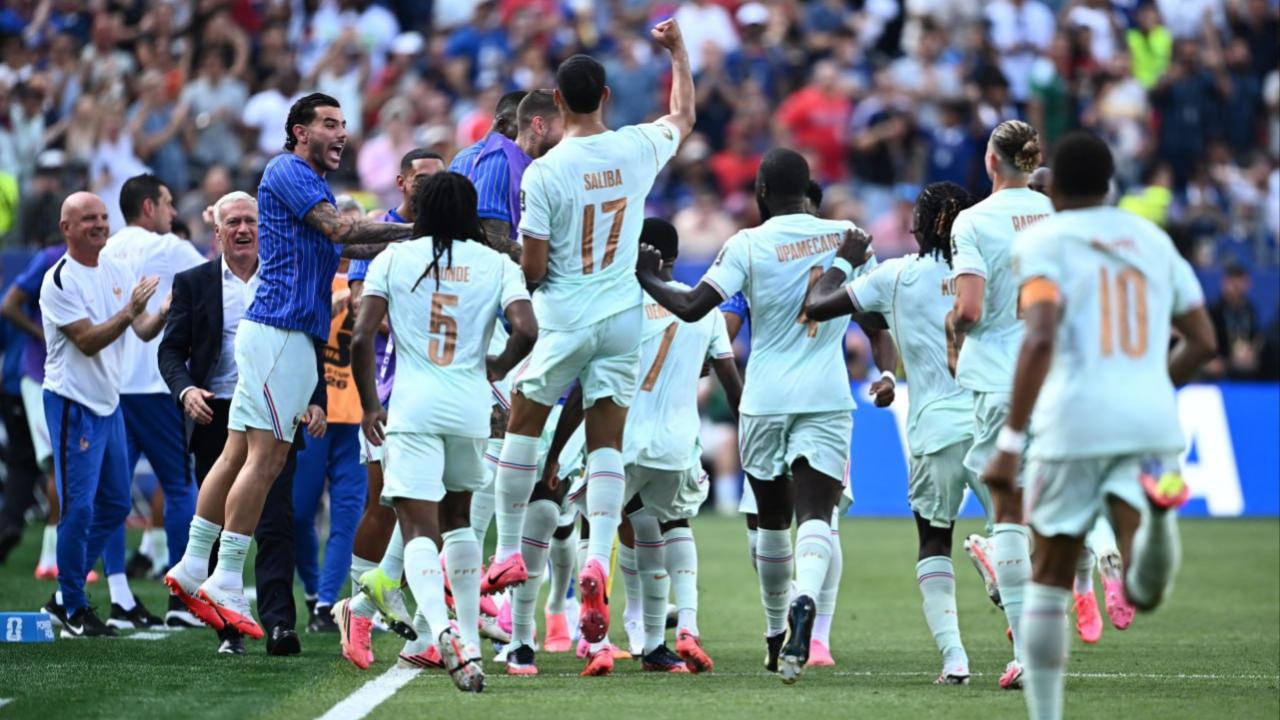 Dünya Kupası'nda ilk yarı finalist Fransa