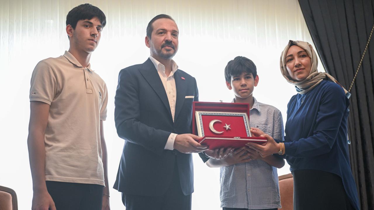 AK Parti Genel Başkan Yardımcısı Zorlu'dan gazi ve şehit yakınlarına ziyaret