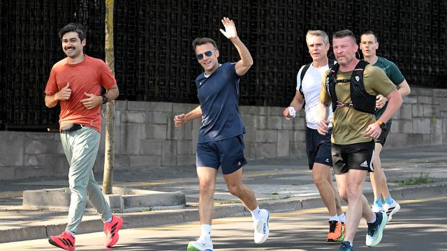 Macron, NATO Zirvesi öncesi Ankara'da koşu yaptı