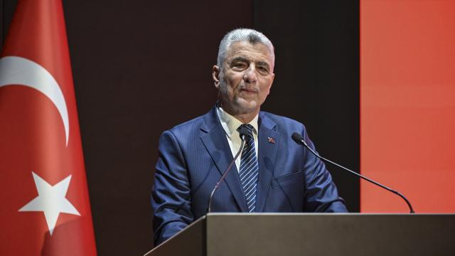 Bakan Bolat: Otomotiv sektöründe dünyada 13'üncü büyük üretim üssü konumuna ulaştık haber görseli