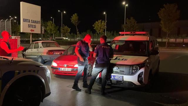 'Dur' ihtarına uymayan alkollü sürücüye 225 bin TL ceza haber görseli