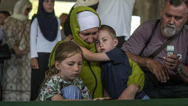 Srebrenitsa Soykırımı'nın 31. yılında hüzünlü karşılama