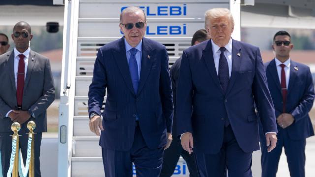 Cumhurbaşkanı Erdoğan ABD Başkanı Trump’ı karşıladı
