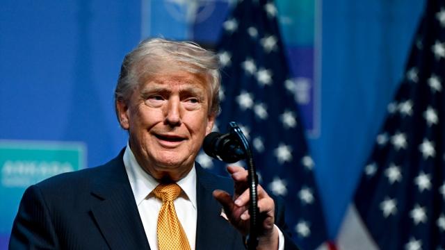 Trump'tan Kanada'ya eyalet göndermesi haber görseli