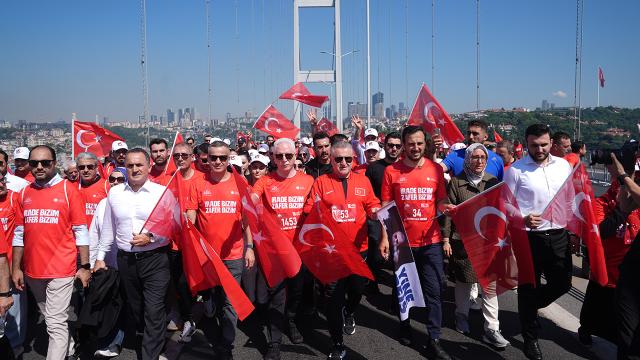 15 Temmuz şehitleri için anma yürüyüşü