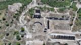 Aspendos'un 2 bin yıllık "tiyatro caddesi" gün yüzüne çıkarıldı