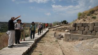 Urartuların görkemli yapılarından Ayanis Kalesi turistlerin rotasında