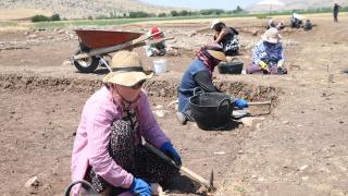 12 bin yıllık Çayönü Tepesi'nde 50 yıl sonra batı bölümünde kazı çalışmasına başlandı