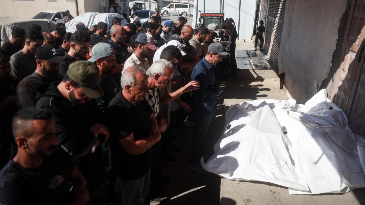 Katil İsrail’in Gazze’ye sabahtan bu yana düzenlediği saldırılarda can kaybı 12’ye çıktı