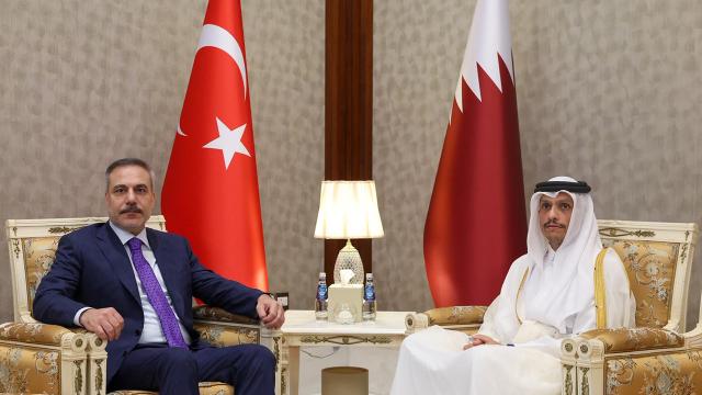 Dışişleri Bakanı Fidan, Katarlı mevkidaşı ile bir araya geldi haber görseli