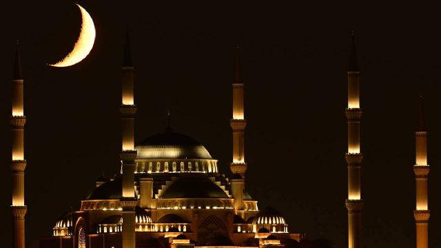 İstanbul'da hilal