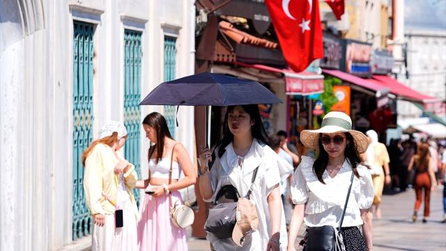 İstanbul'da sıcak hava etkili oldu