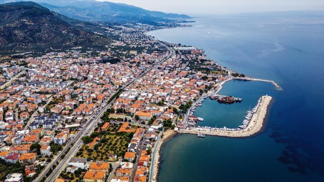 Kazdağları'nın eteklerindeki Küçükkuyu havadan görüntülendi