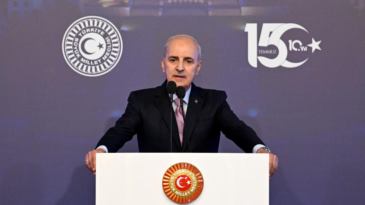 Numan Kurtulmuş: Milletimiz darbeler geleneğini tarihin çöplüğüne attı