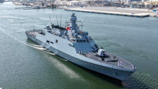 Türk savaş gemisi TCG Burgazada Tunus Limanı'nı ziyaret etti