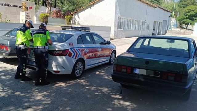 Yozgat'ta drift atan 2 sürücüye 560 bin lira ceza haber görseli