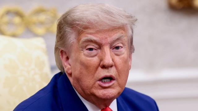 Trump, İran'ın Kazma Dağı bölgesini çok yakında vuracaklarını söyledi haber görseli