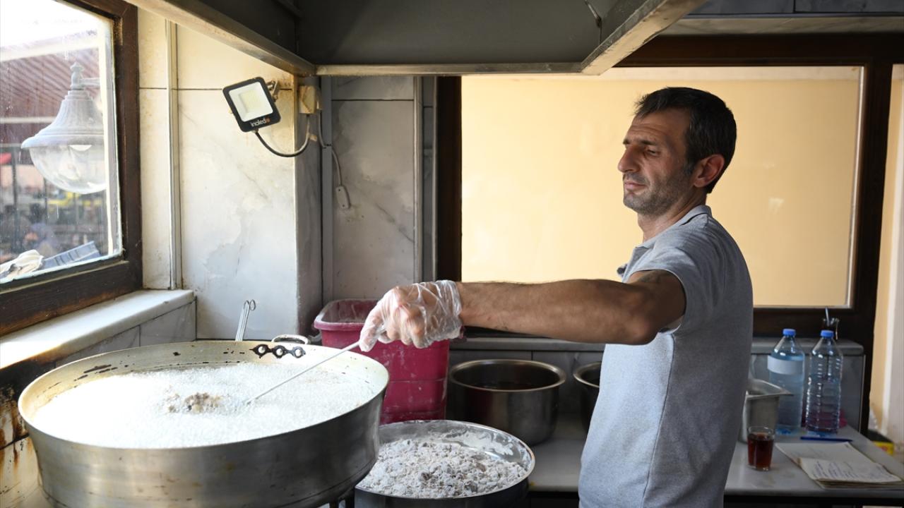 "Serinlemek için soğuk su ve soğuk içecekler tüketiyoruz"