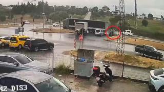 Tır otomobili sürükleyip takla attırdı: 3 yaralı