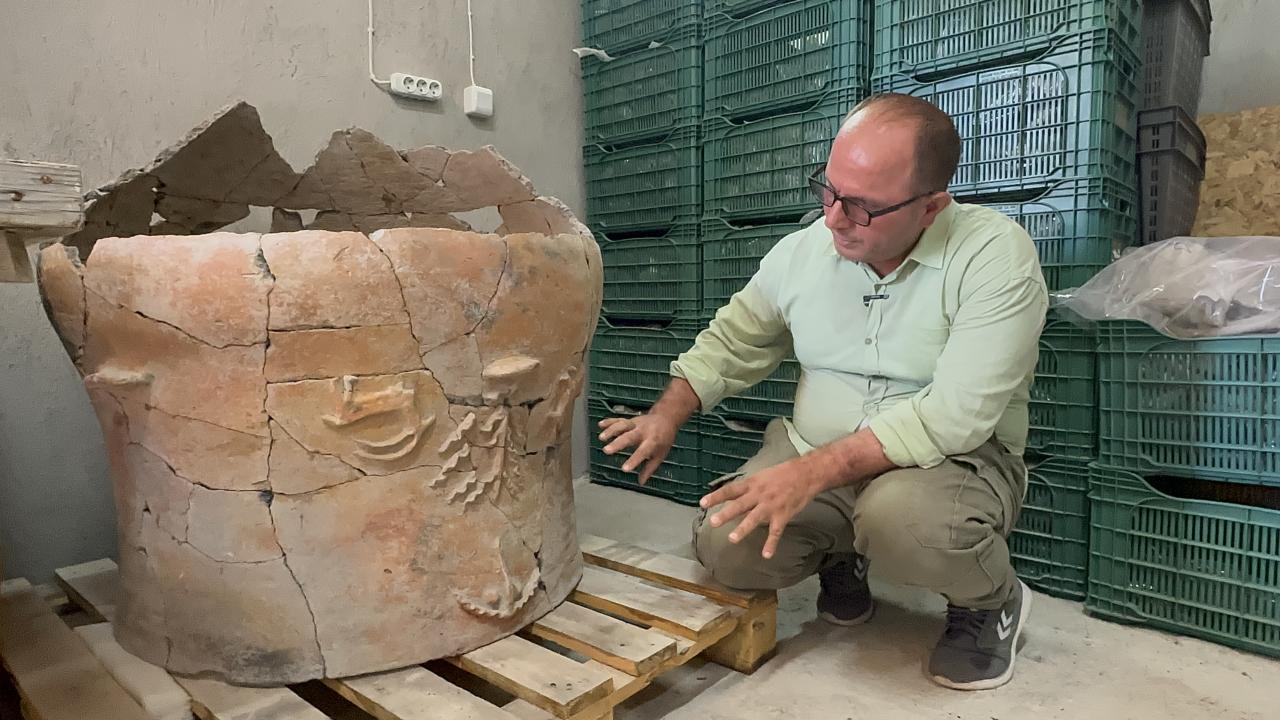 Gökhöyük’te 5 bin yıllık küp bulundu