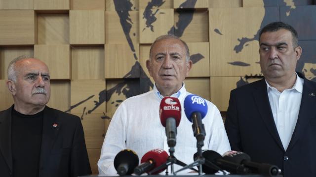 Gürsel Tekin'den CHP'nin üye katılım törenine ilişkin açıklama haber görseli