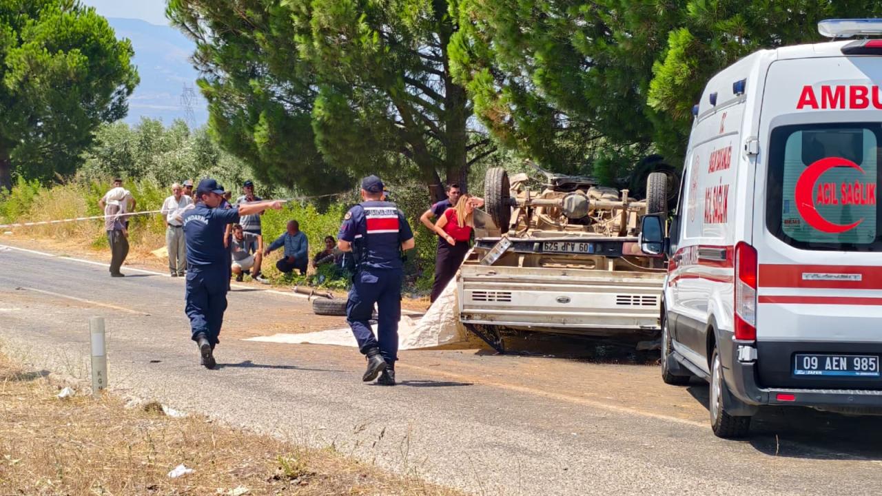 Aydın’da kamyonet devrildi: 2 ölü, 1 yaralı