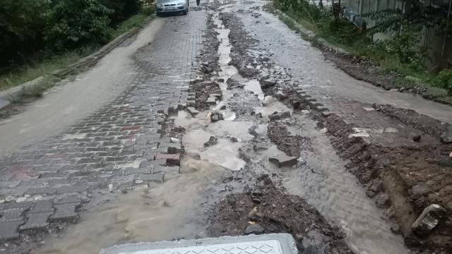 Kastamonu'da sağanak hayatı olumsuz etkiledi haber görseli