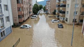 Kastamonu'da sağanak hayatı olumsuz etkiledi