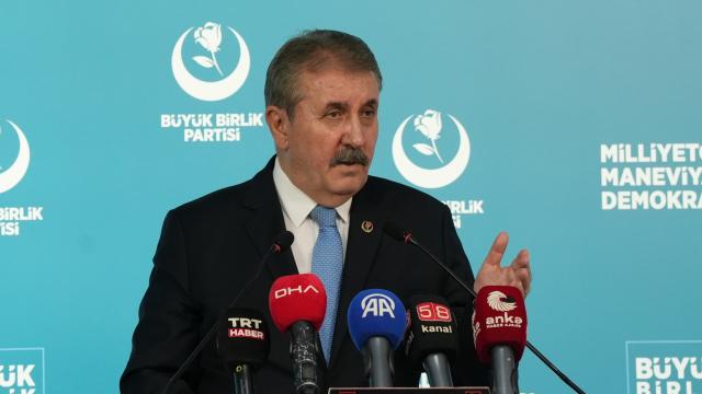 BBP Genel Başkanı Destici: Yazıcıoğlu'nun ölümünde kimin kastı varsa ortaya çıkarılacak haber görseli