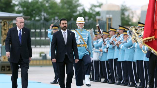 Cumhurbaşkanı Erdoğan, Irak Başbakanı Zeydi'yi resmi törenle karşıladı haber görseli