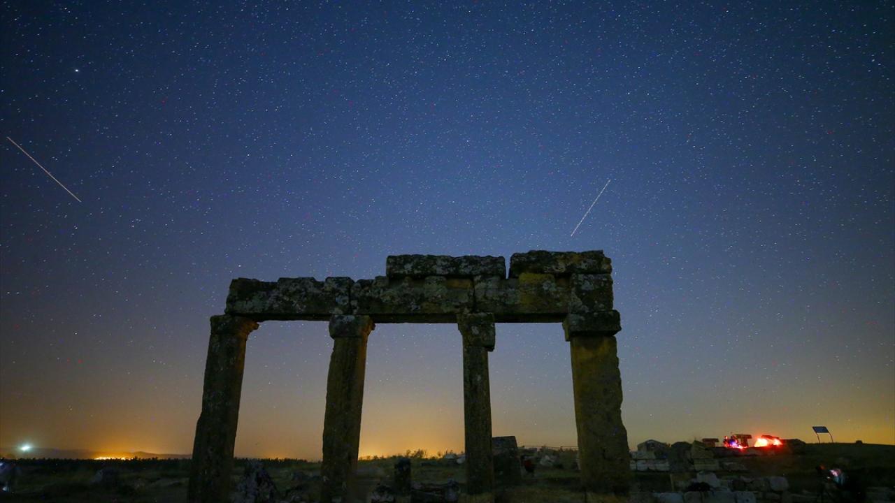 Perseid meteor yağmuru Blaundos Antik Kenti`nde görüntülendi