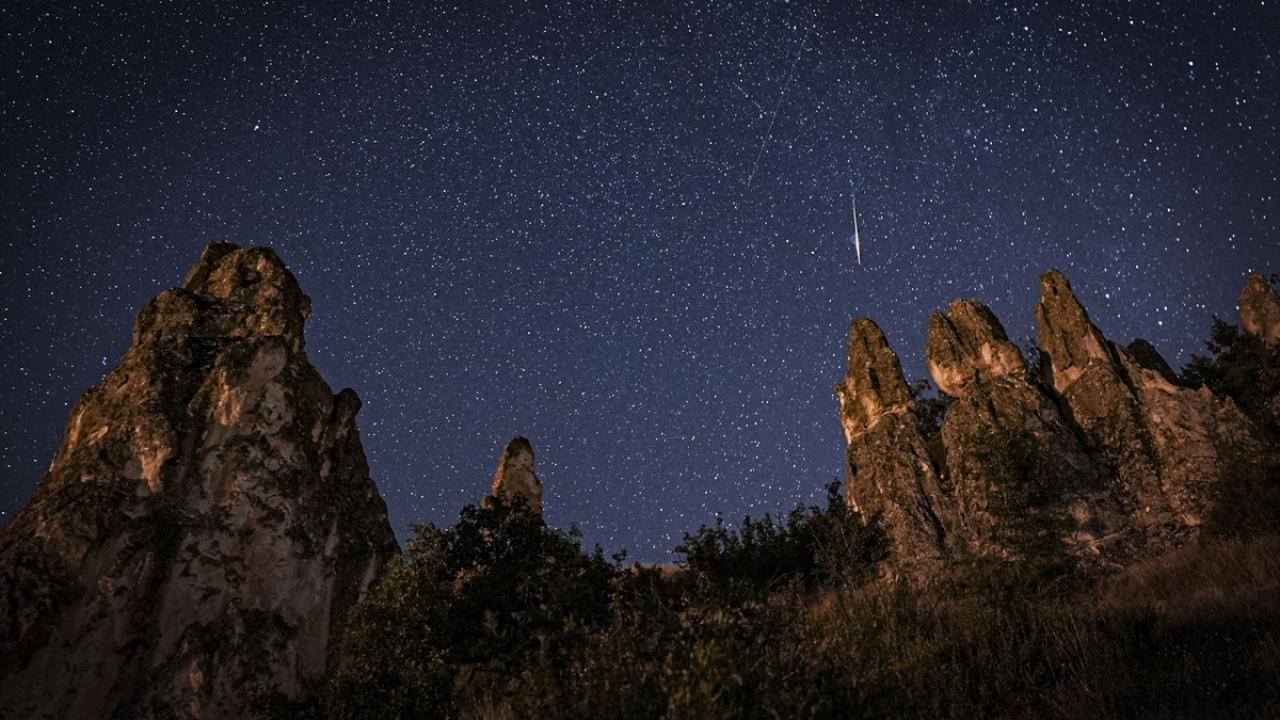Perseid meteor yağmuru Ankara`da görüntülendi
