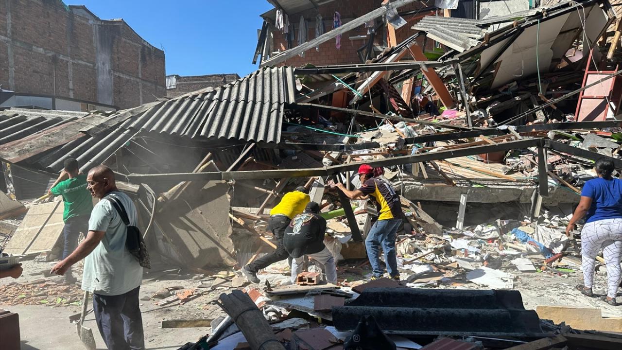 colombia-earthquake-aa-2481058.jpg