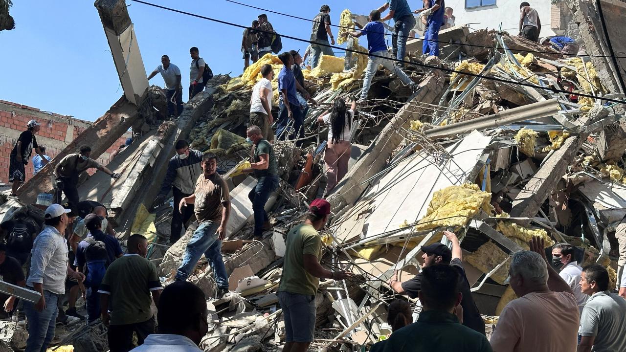 Kolombiya’da 7,4 büyüklüğündeki depremin ardından Ulusal Afet Durumu ilan edildi