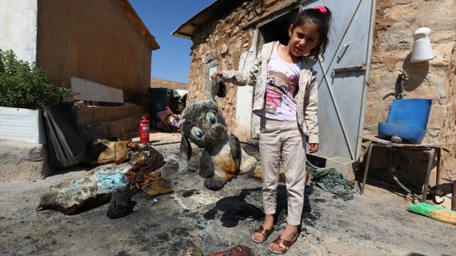 İşgalci İsraillilerin El-Halil'deki saldırısında 3'ü kadın 6 kişi yaralandı