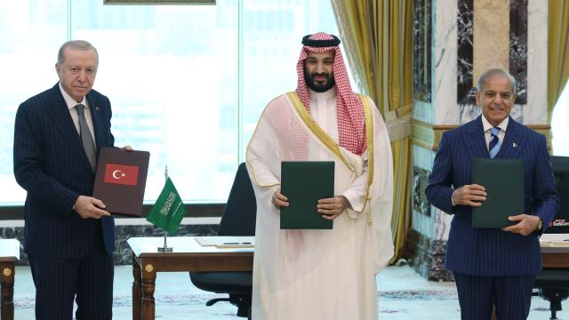Türkiye, Suudi Arabistan ve Pakistan'dan Mekke Savunma Anlaşması