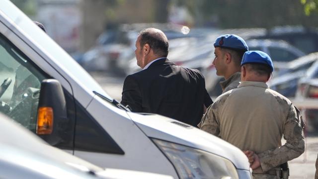 CHPde, Menderes Belediye Başkanı Çiçek kesin ihraç talebiyle disipline sevk edildi haber görseli
