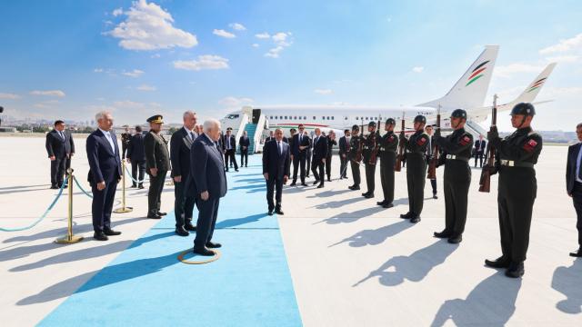 Filistin Devlet Başkanı Abbas Ankara'ya geldi haber görseli