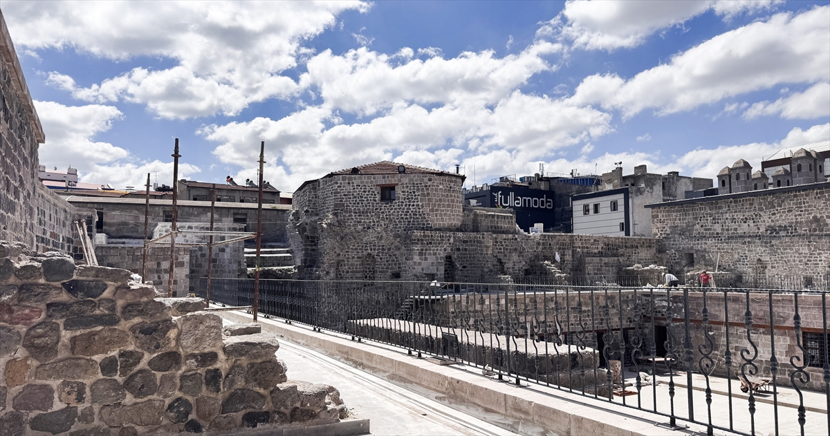 Restorasyon sonrası kentin sosyal hayatının merkezi olacak
