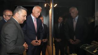 Bakan Ersoy, "Elde Vefa, Gözde Zarafet: Takı Sanatının 12 bin Yıllık Öyküsü" sergisini ziyaret etti
