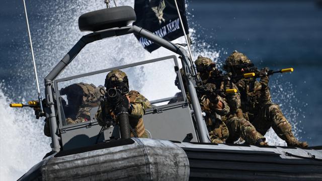 "TEKNOFEST Mavi Vatan"da SAT ve SAS komutanlıklarının gösterileri yapıldı