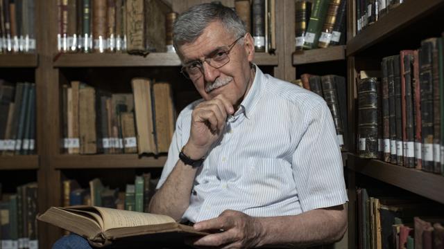 Yazar Ali Haydar Haksal vefat etti haber görseli
