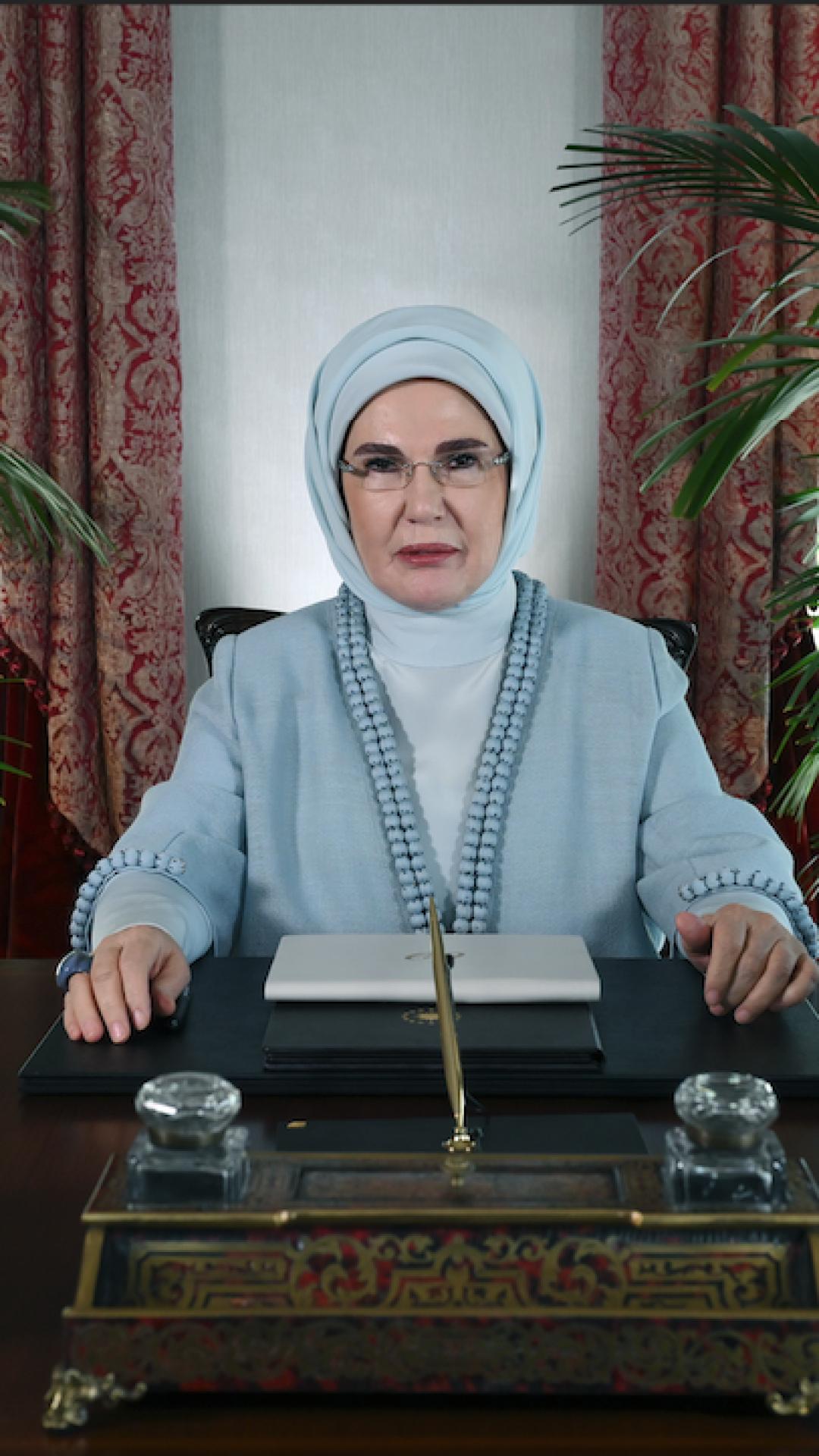 Emine Erdoğan’dan Ukrayna mesajı: Toplumların en büyük gücü tek yürek olabilmek