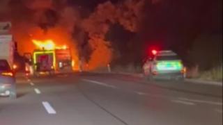 TEM’de korku dolu anlar: Yolcu otobüsü alev topuna döndü