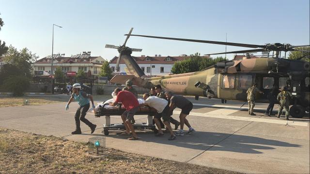 Fethiye'de paraşüt kayalıklara düştü: 2 ölü haber görseli